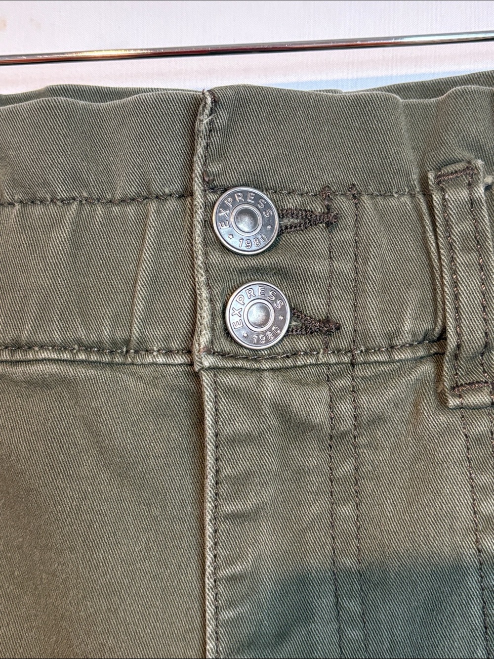 Express Women’s Shortie Super Rise Rise Shorts Size S - Picture 2 of 6